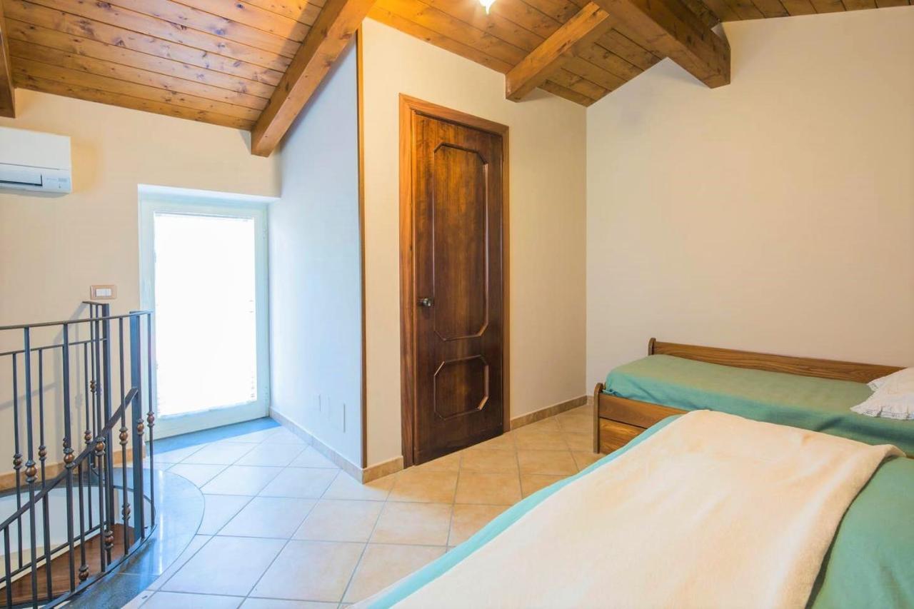 Traulivi Country House メタ エクステリア 写真